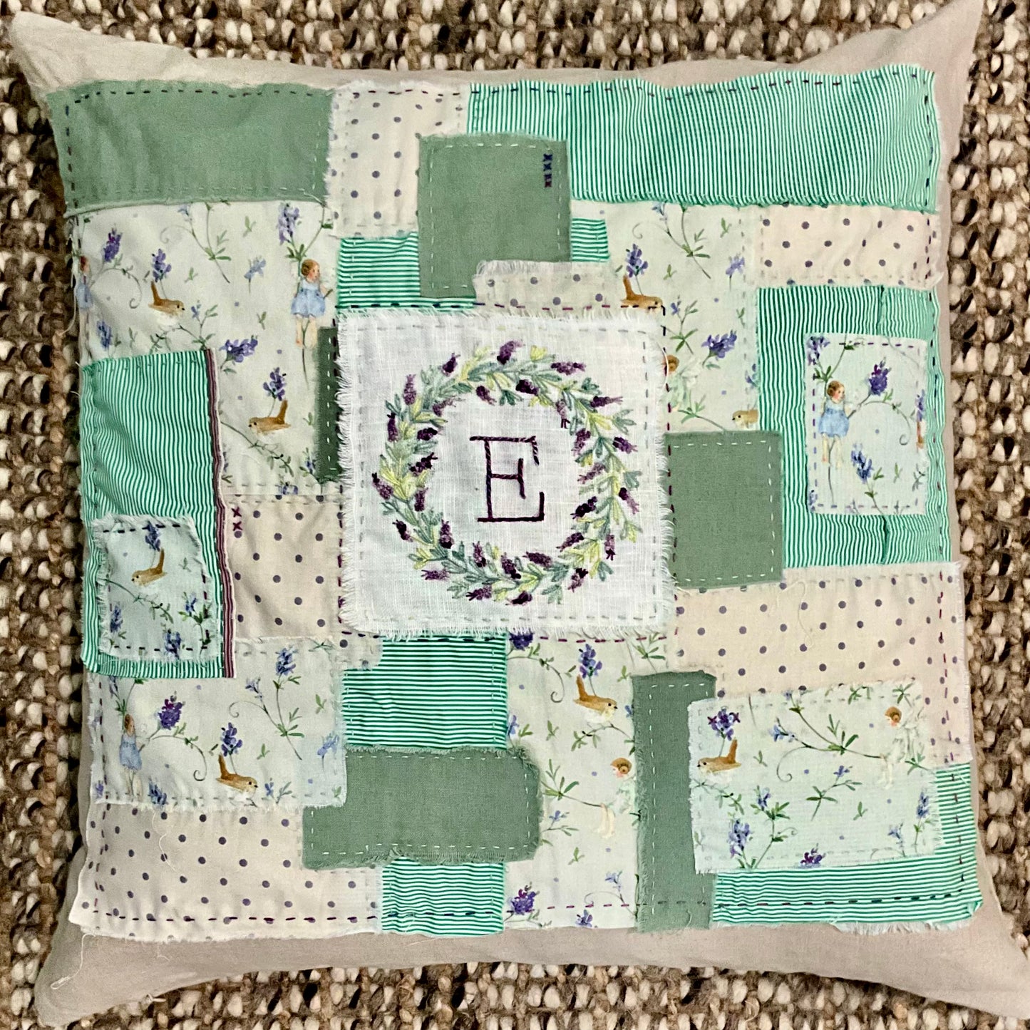 Cushion Kit - Les Panneaux Slow Stitched