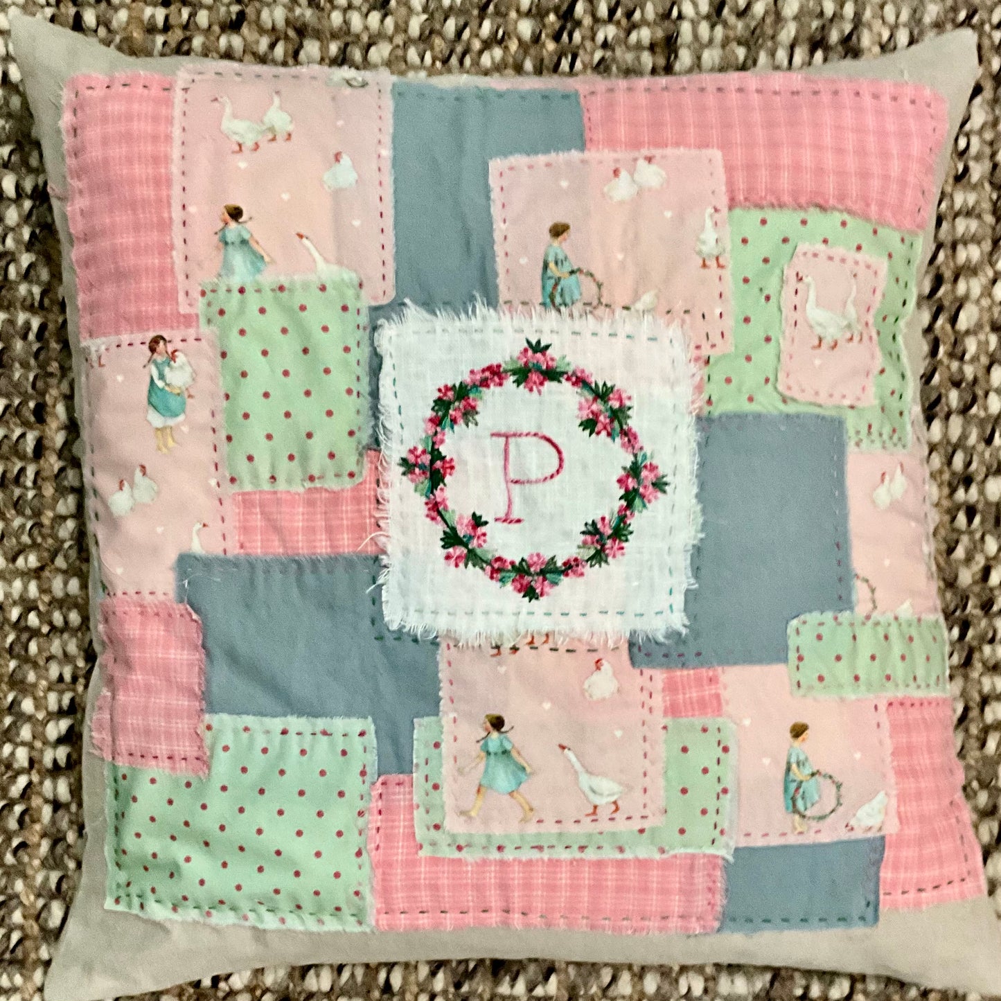 Cushion Kit - Les Panneaux Slow Stitched