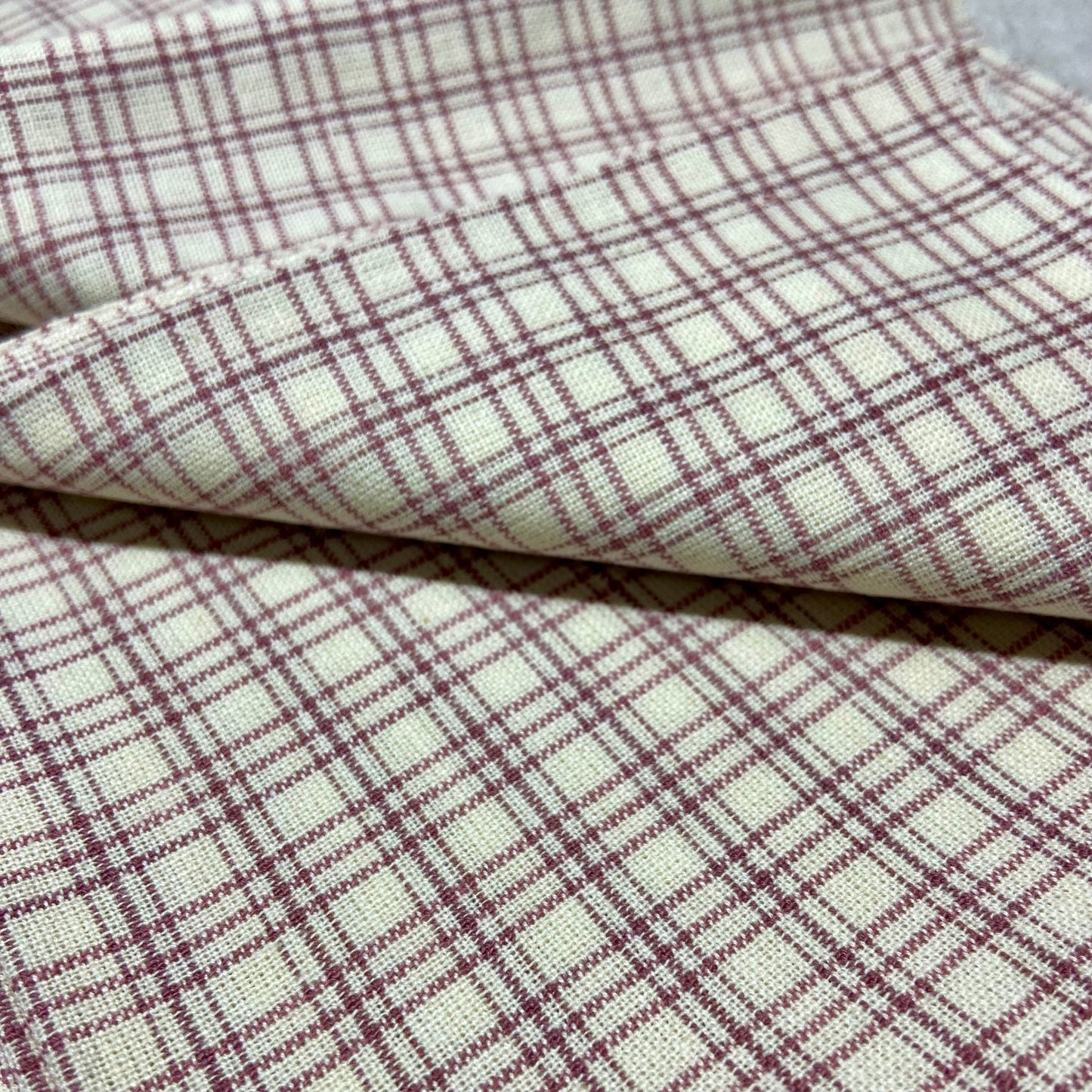 1 Metre Cuts - Cream/Dusky Pink Plaid