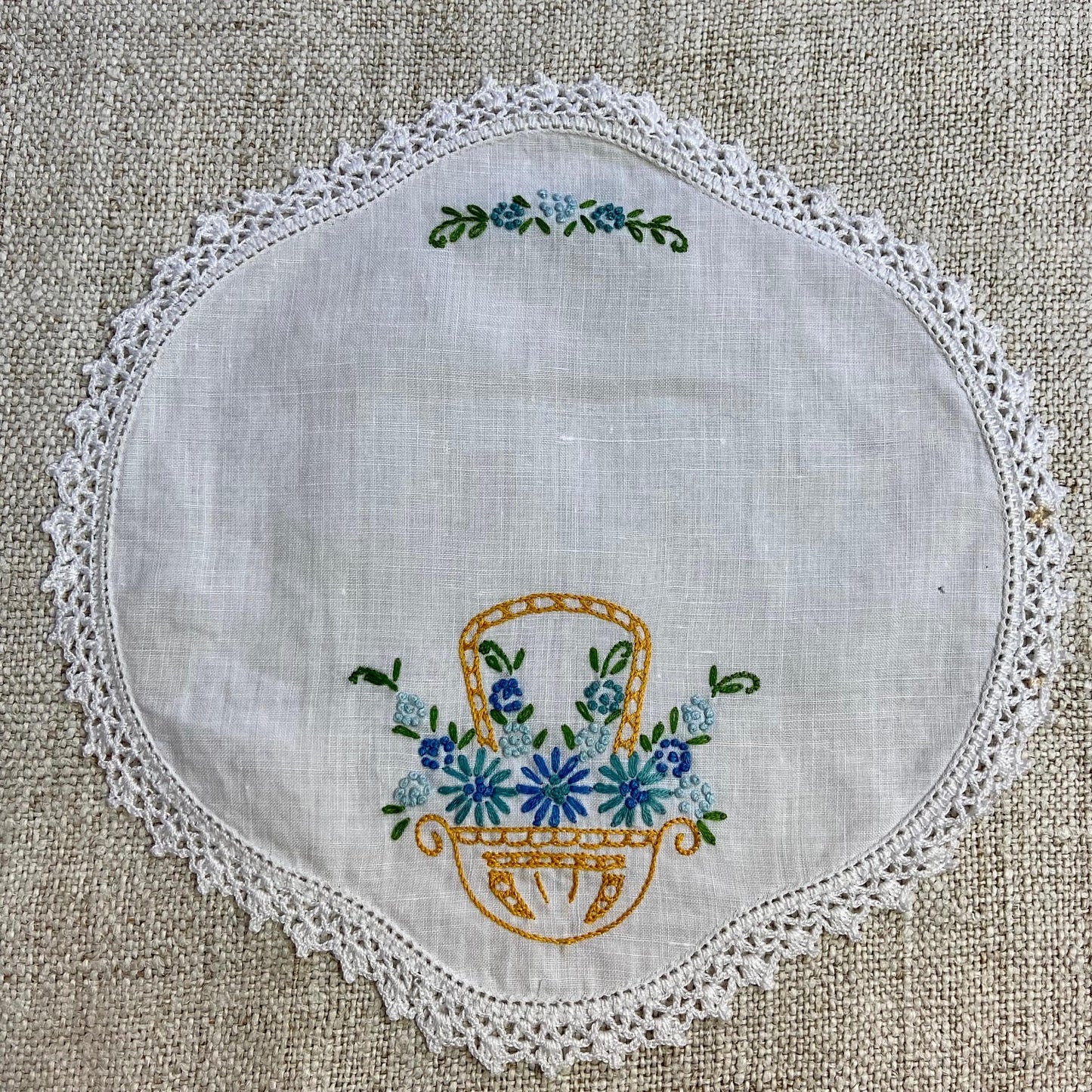 Two Doilies - Item 23551(A)